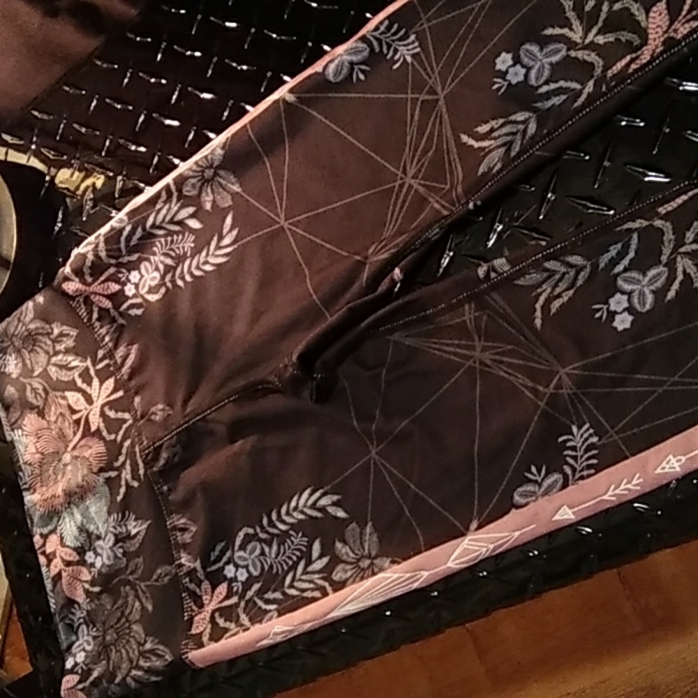EVOLUTION AND CREATION Girls Floral Leggings Size Small